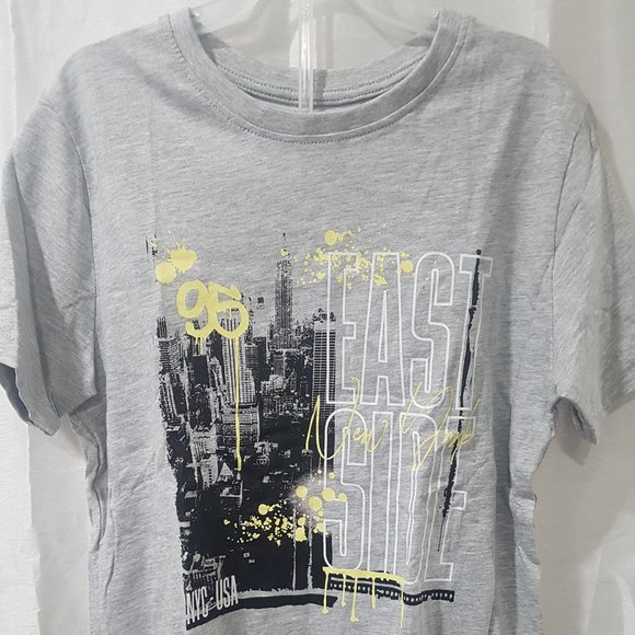 PRIMARK T-SHIRT NYC EAST SIDE LOGO SIZE 8-9YRS - Picture 2 of 4